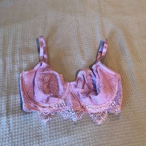 *SOLD* VS wicked unlined balconette lace bra